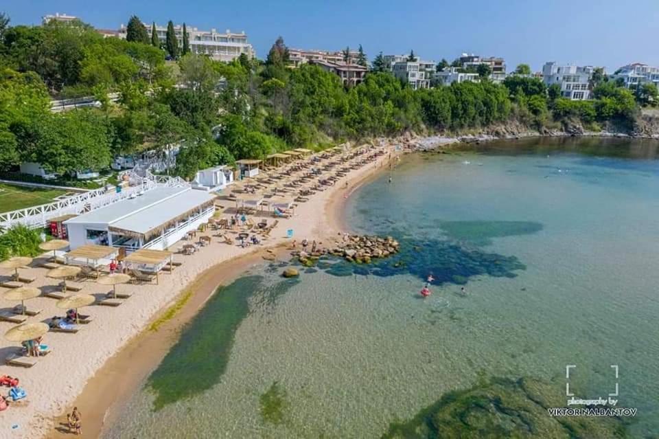 Captain'S Island Deluxe Chernomorets Eksteriør billede