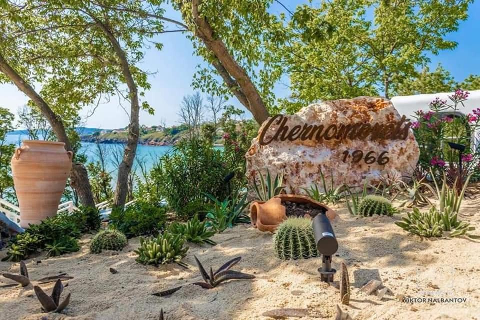 Captain'S Island Deluxe Chernomorets Eksteriør billede