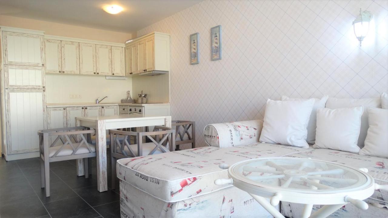 Captain'S Island Deluxe Chernomorets Eksteriør billede